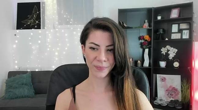 Nadia__Ali18