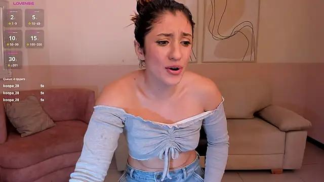 NahiaRose_