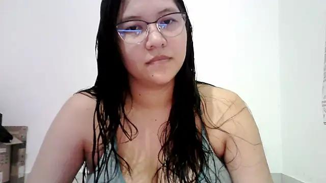 Naia_Stant