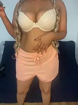 Nancy_Broono