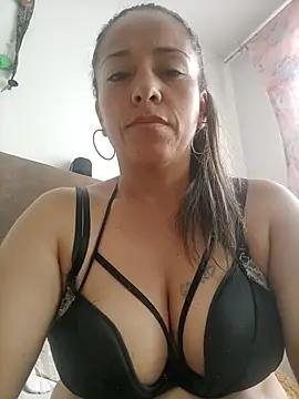 Naomi-sm-