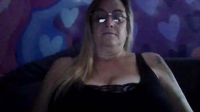 NaughtyEnglish_kiera45_