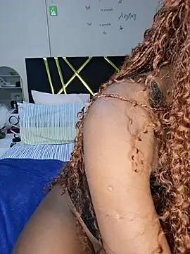 NaughtyMilf_Lilly