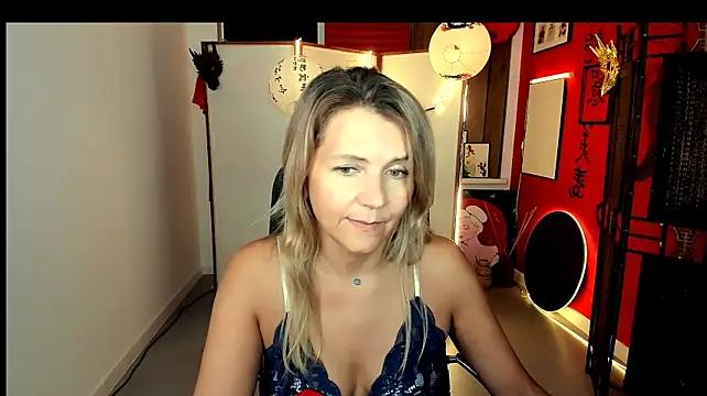 NicoleHitman