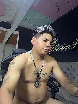 Noir_Desiree