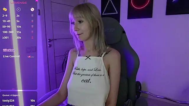 Olivia_North
