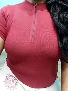 PRACHI-hot