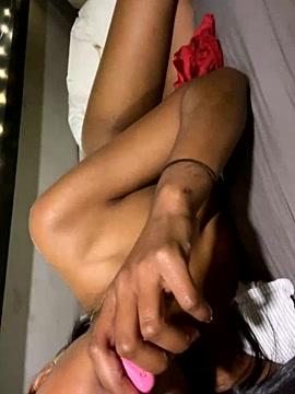 Petite_Deliah