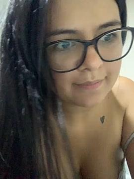 Pretty_Naughty_01