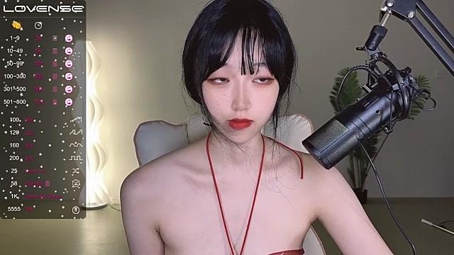 Qiu_Kiyomi