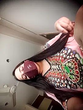 Queen_hot_pari