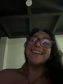 Ravelyn__