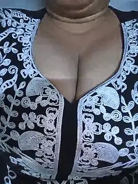Rinki_Guptaa
