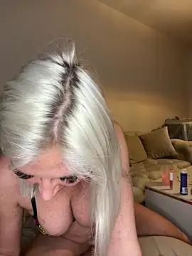 Roxane880