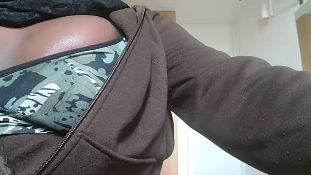 STOUTE-HIJAB