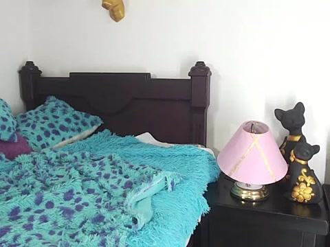 Samantha_Lopeez