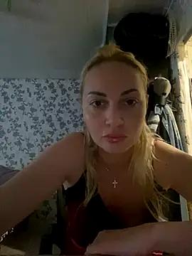SaraLux