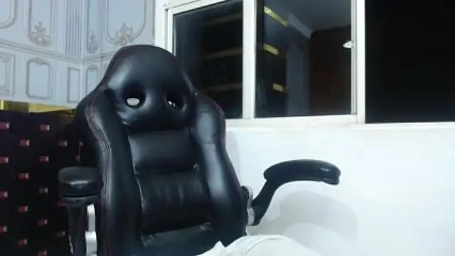 Sassy_Ebony