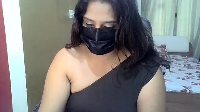 Scarlet_Ivory