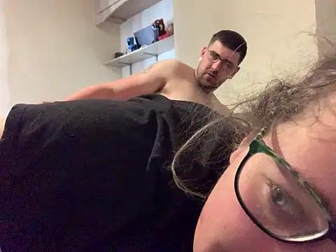 Scarletcum6999