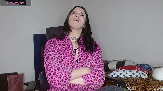 Scarlett_crastrawberry