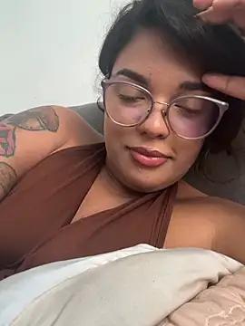 SecretBrunette