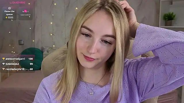 Shy_Polly