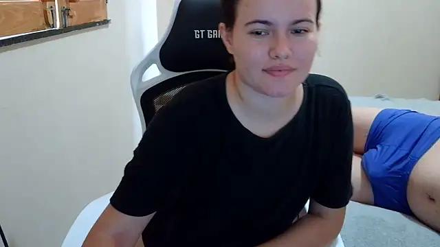 Snowwhithehot