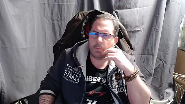 Streamlove77