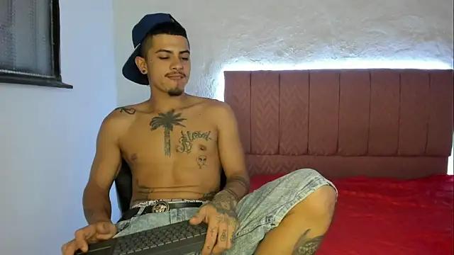 Strikingandy