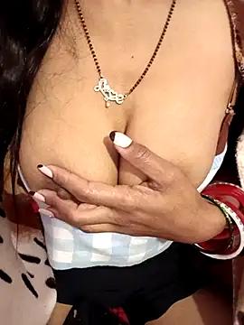 Stripper_Maahi