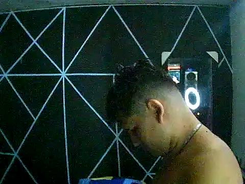 TUANGELHOTT23