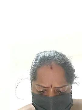 Tamil_Ponnu_Riya