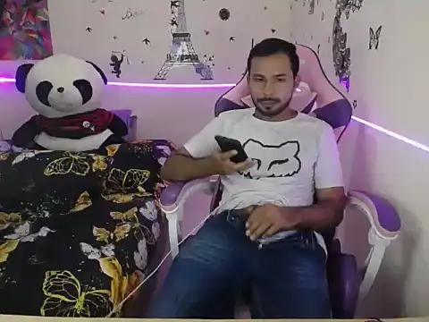 Thaylor_simon24