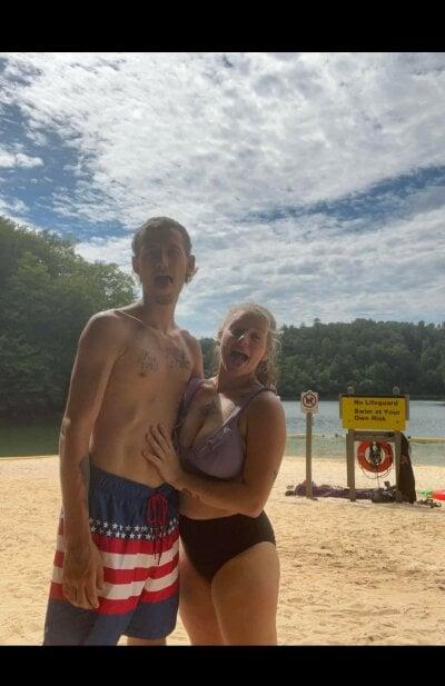 Thelovercouple222