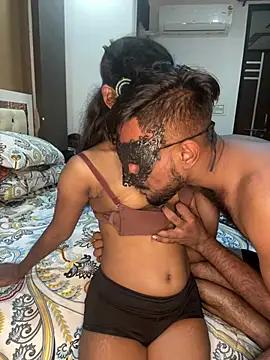 Too_yum_girl
