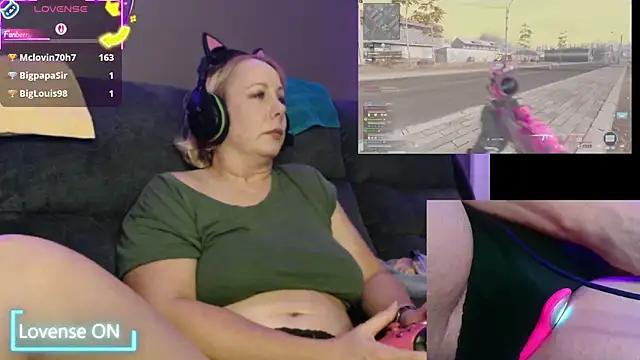Trixiekittycutie