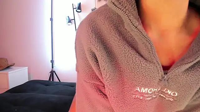 Tylla__