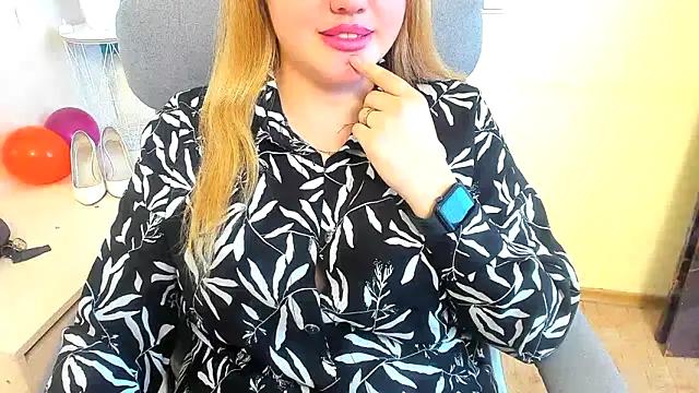 Vikki-Gray