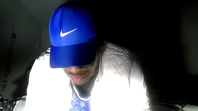 YOUNGmj6023