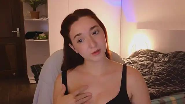 YasmineWest