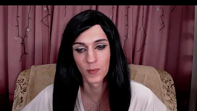 _CRYSTAL_tgirl