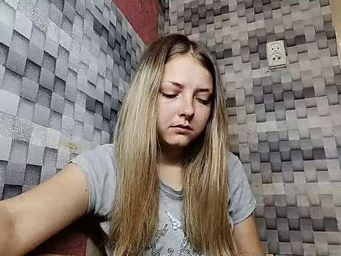 _Ella_Lovely_