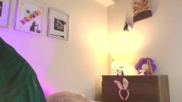 adara_johnson__