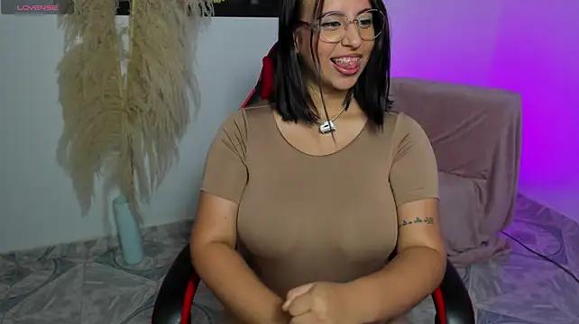 adrianax28
