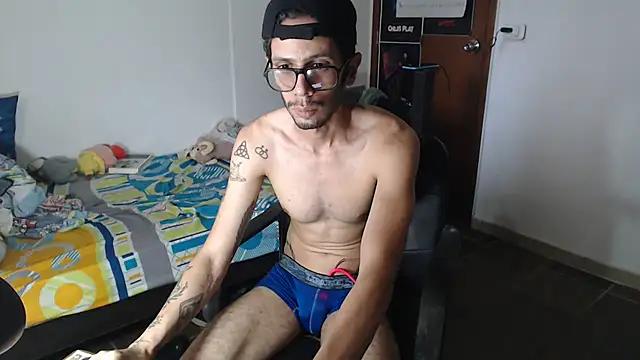 alisterxxx