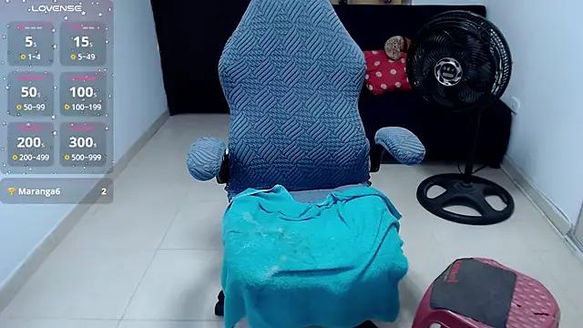 amelie_rose__