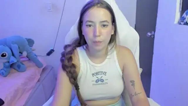 amelielesbian18