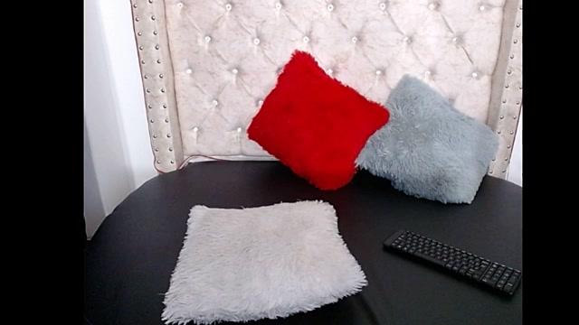 anamalia_hot15