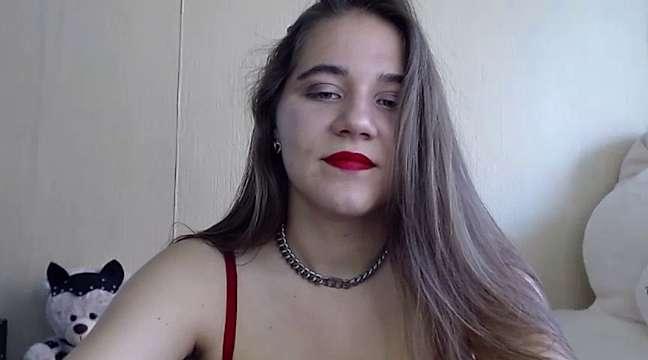 angelaa_mills